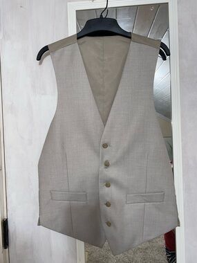 NWT! Apt. 9 Men's Light Taupe Dress Vest - Five-Button Waistcoat